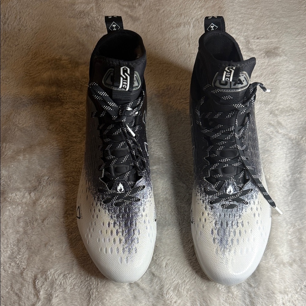 Under Armour Gradient Black and White Athletic Shoes